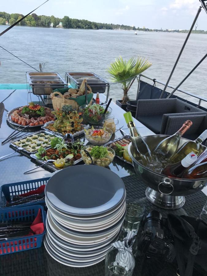 Hausboot Deluxe Hotel Berlin Ngoại thất bức ảnh